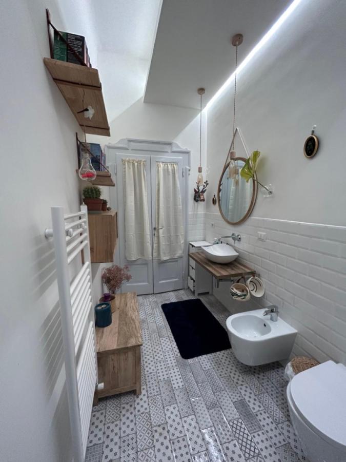 Gam Gam Isola Room Rent Milan Bagian luar foto
