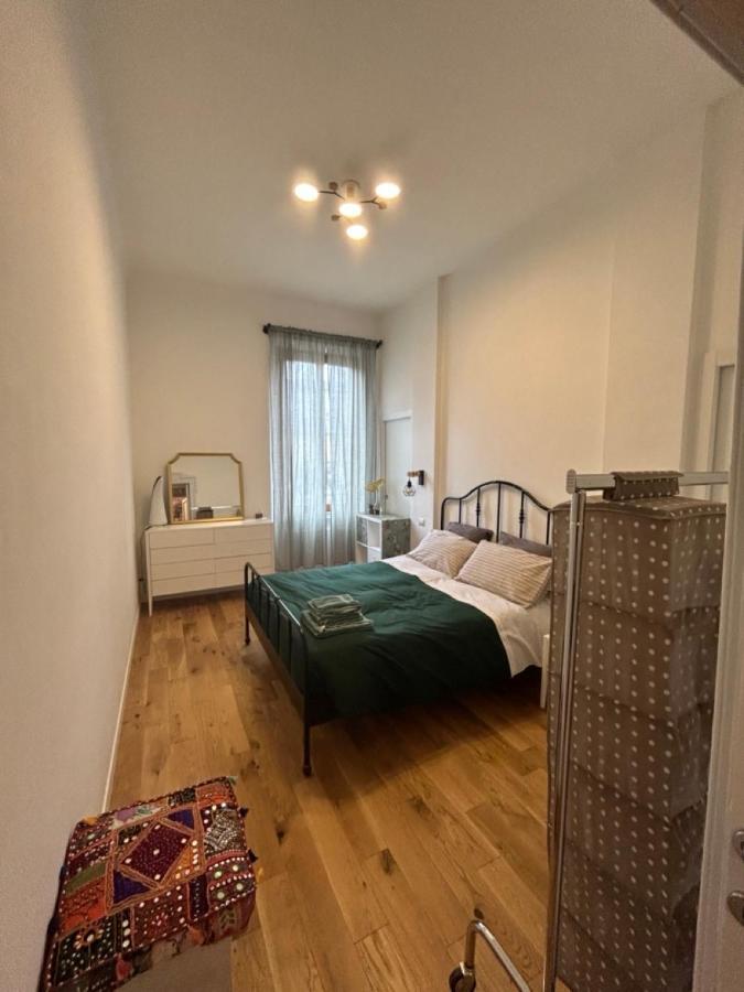Gam Gam Isola Room Rent Milan Bagian luar foto