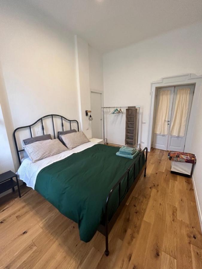 Gam Gam Isola Room Rent Milan Bagian luar foto